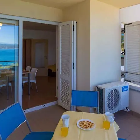 Apartment In Silo/insel Krk 39366 *