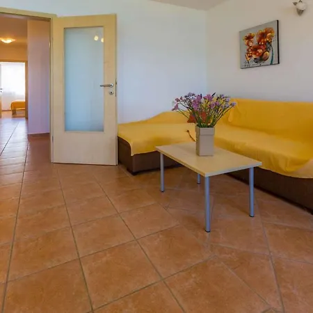 In Silo/insel Krk 39366 Apartment *